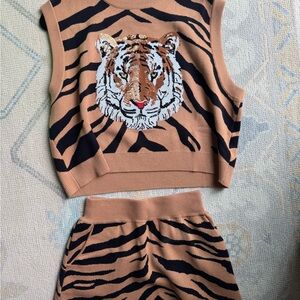Queen of sparkles tiger vest sweater set